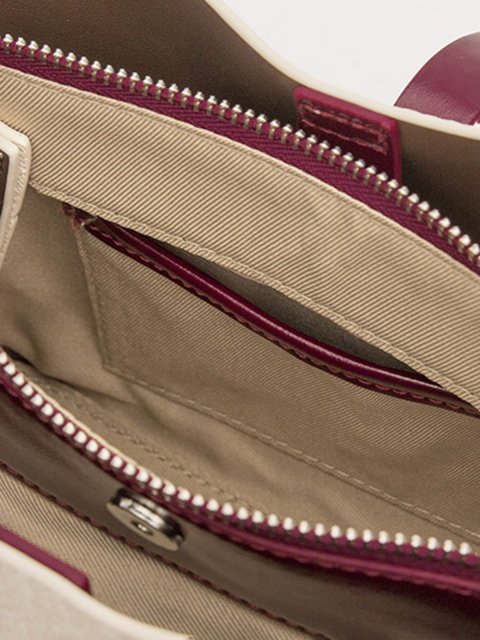 Молочный кросс-боди At you. Вид 7.