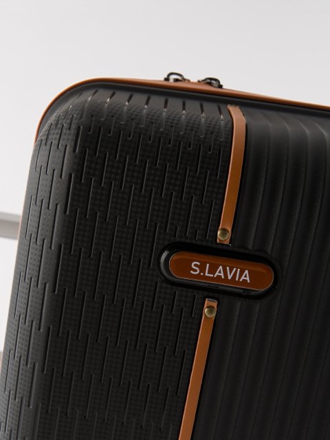 Чёрный чемодан S.Lavia. Вид 7.
