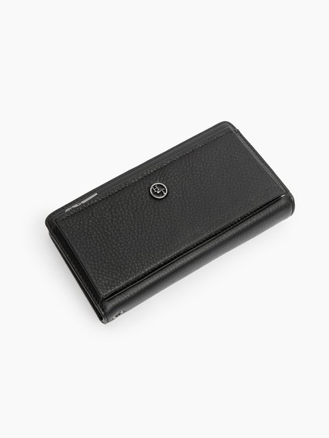 Чёрный клатч HT - 5900.00 руб