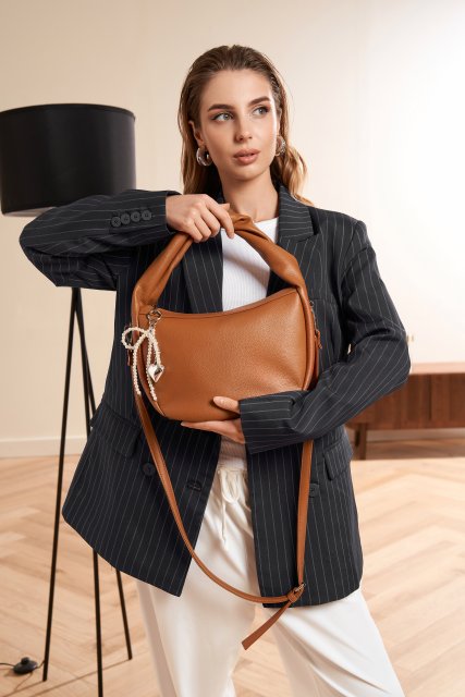 Чёрный хобо S.Lavia (Славия) - артикул: 1528 92 01 - ракурс 1