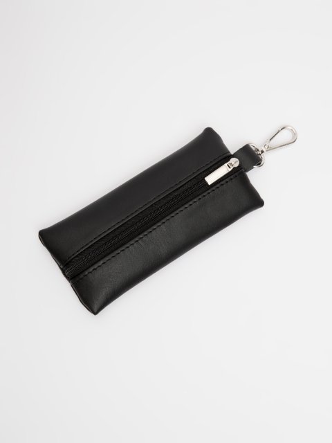 Чёрный футляр S.Lavia - 790.00 руб