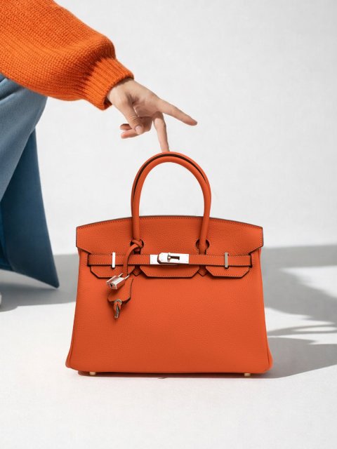 Оранжевый тоут AT YOU - 9900.00 руб