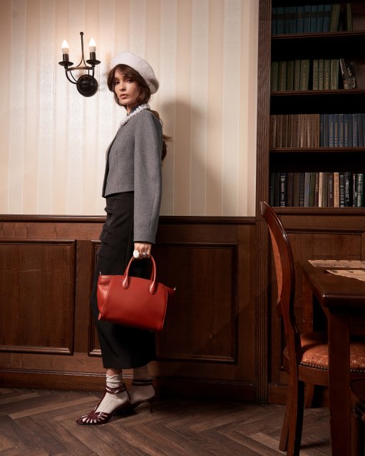 Темно-красный тоут AT YOU. Вид 2.