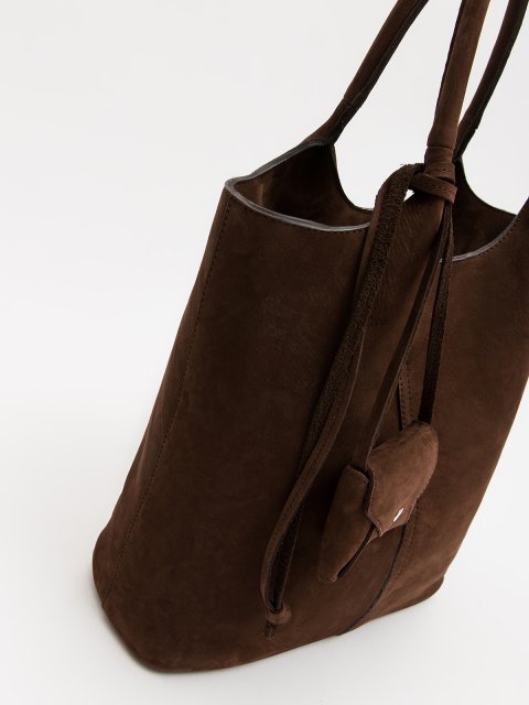 Коричневый шоппер AT YOU (AT YOU) - артикул: AY002 14 02 - ракурс 4