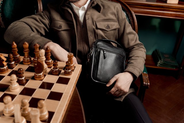 Темно-коричневая сумка планшет S.Lavia (Славия) - артикул: 00125 10 12 - ракурс 9