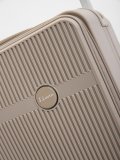 Бежевый чемодан S.Lavia. Вид 6 миниатюра.
