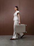 Бежевый чемодан S.Lavia в категории Мужское/Мужские чемоданы. Вид 3