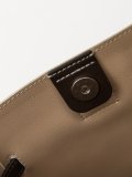 Молочный кросс-боди Royal cuir. Вид 7 миниатюра.