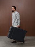 Темно-серый чемодан S.Lavia в категории Мужское/Мужские чемоданы. Вид 3