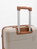 Бежевый чемодан S.Lavia. Вид 8 миниатюра.