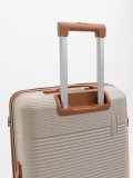 Бежевый чемодан S.Lavia. Вид 7 миниатюра.